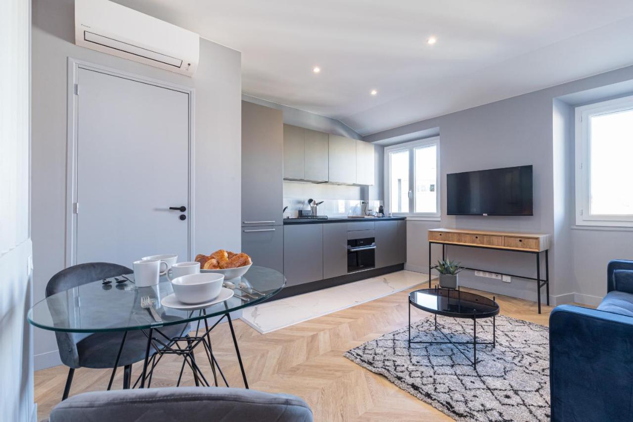 1 Su Ede - Dernier Etage Ascenseur - 1 Min Plage Et Zone Pietonne Niza Exterior foto